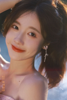 我女朋友母亲的朋友给她介绍对象